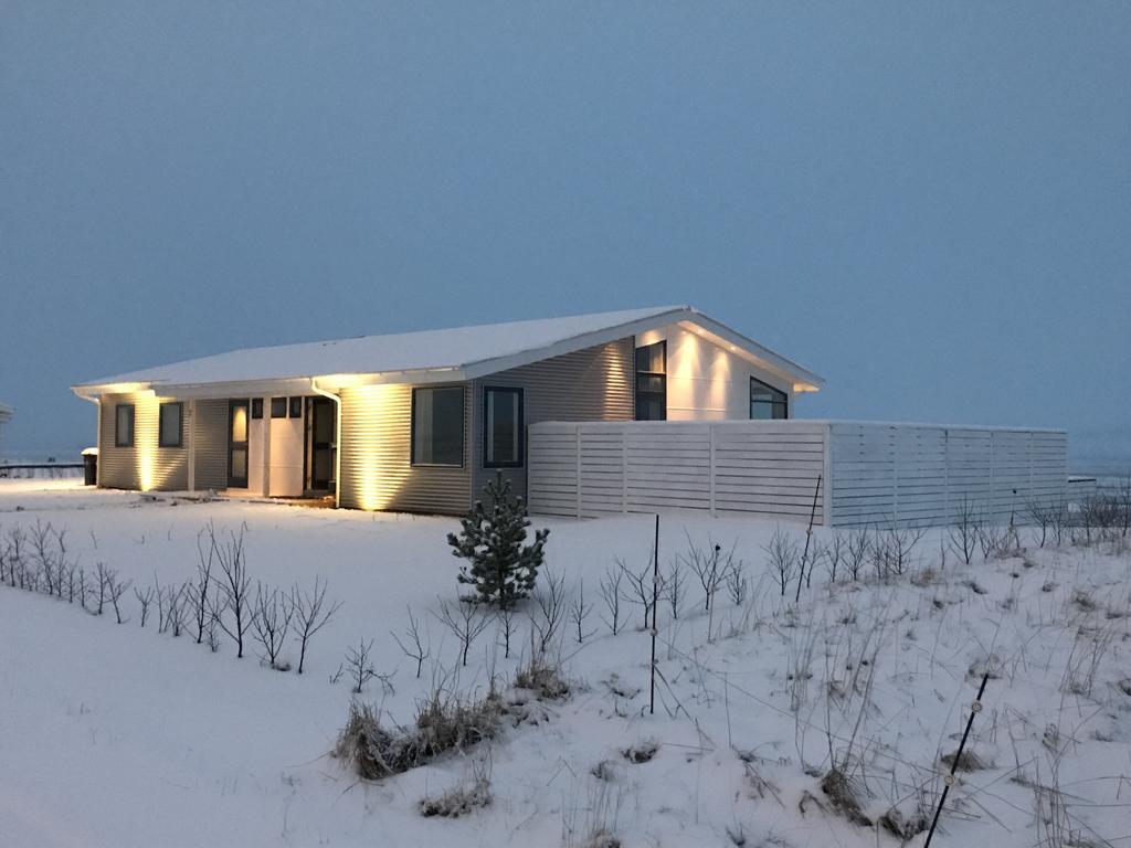Luxury Villa With River View Laugaras Екстериор снимка